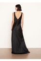 robe-longue-satinee-a-col-v