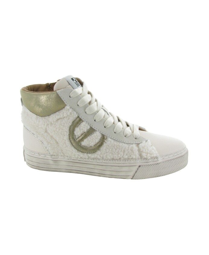 strong-hooks-strike-mid-cut-chaussures