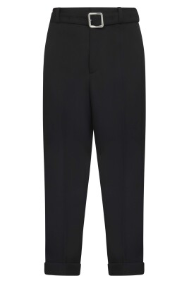 black-trousers-stylish