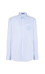 chemise-bleue-avec-logo-brode