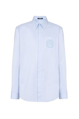 chemise-bleue-avec-logo-brode