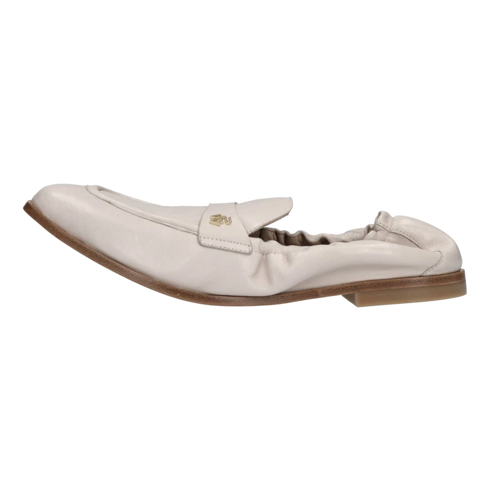 Stuart Weitzman Lindi Tassel Loafer - Beige