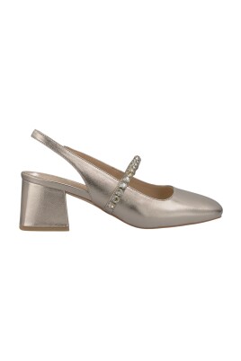 shoe-with-rhinestones-strap