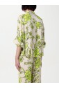 chemise-en-soie-bleue-a-fleurs
