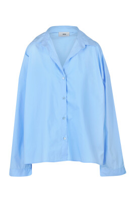 cotton-shirt-with-pointed-collar