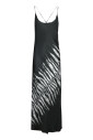 elegante-robe-noire-en-soie