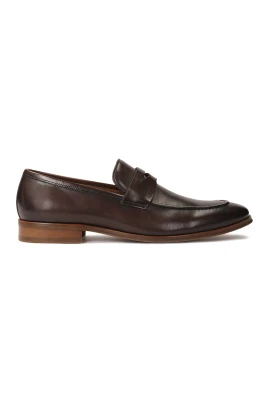 Business Loafers.Denna produkt är liten i storleken.