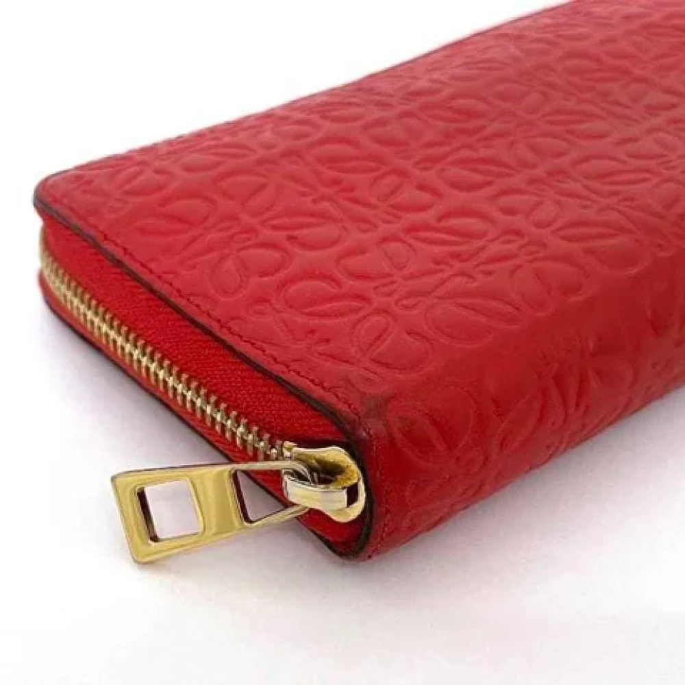 Loewe Pre-owned Leather wallets Red Dames
