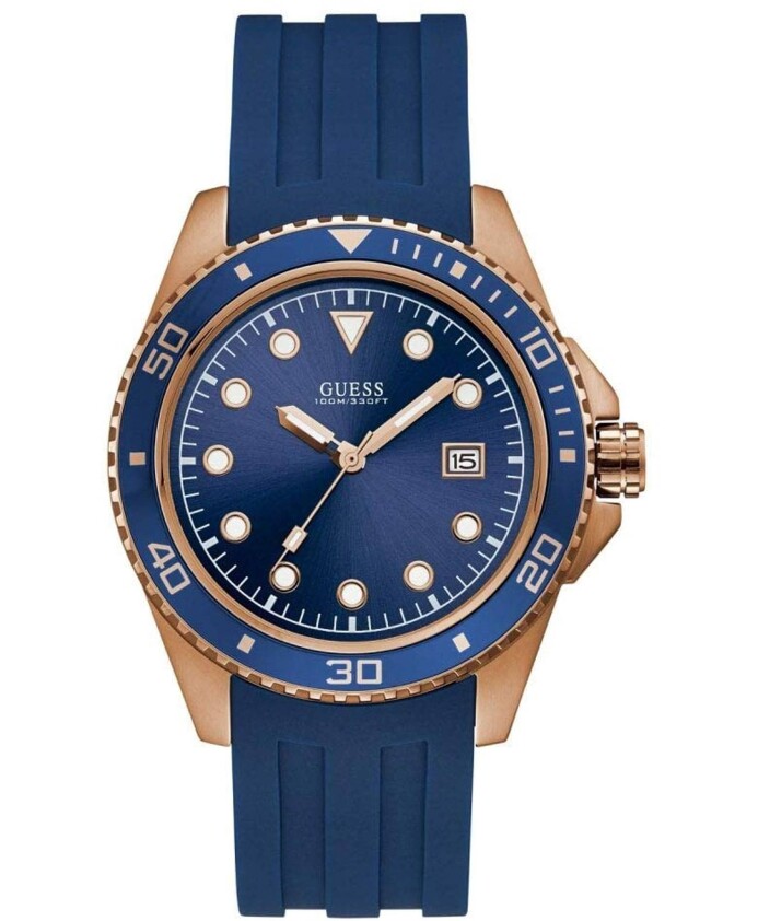 montre-a-bracelet-en-caoutchouc-bleu