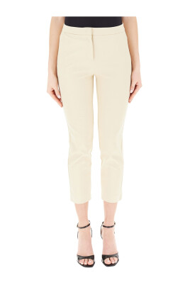 beige-capri-bukser-til-kvinder