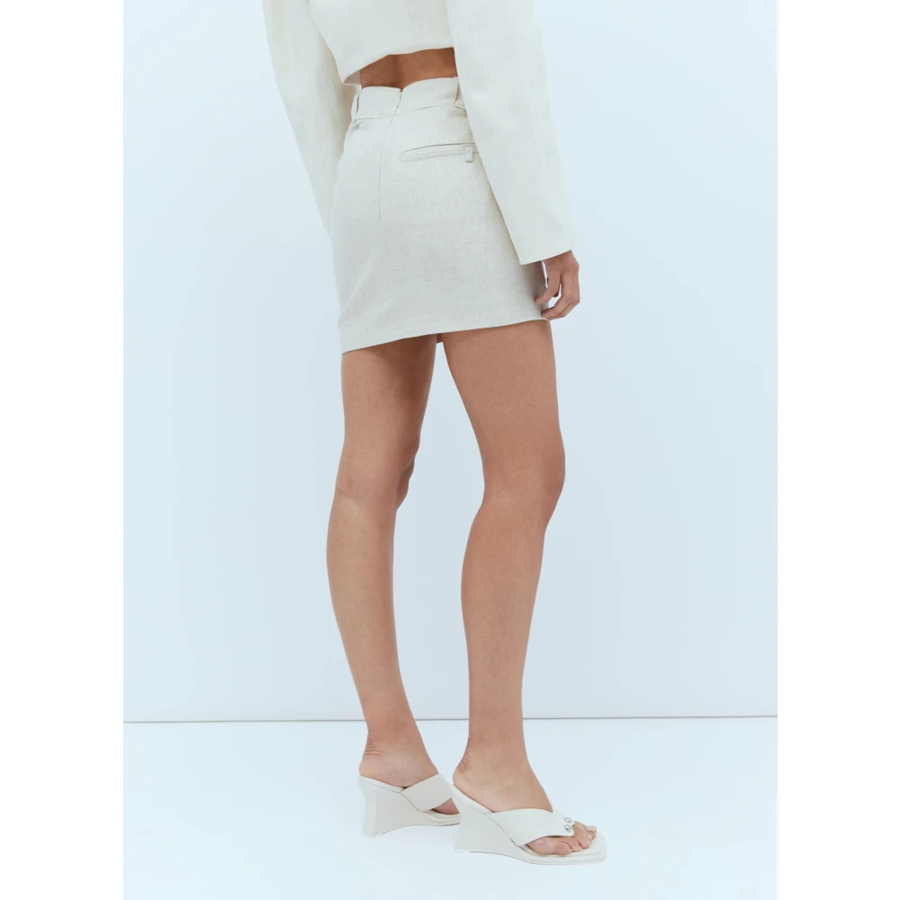 Jacquemus Bahia Rok met Gedraaide Tailleband Beige Dames