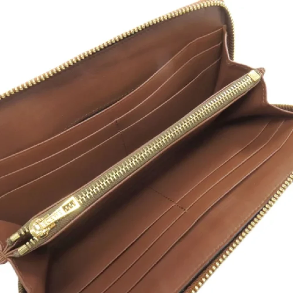 Loewe Pre-owned Leather wallets Brown Dames