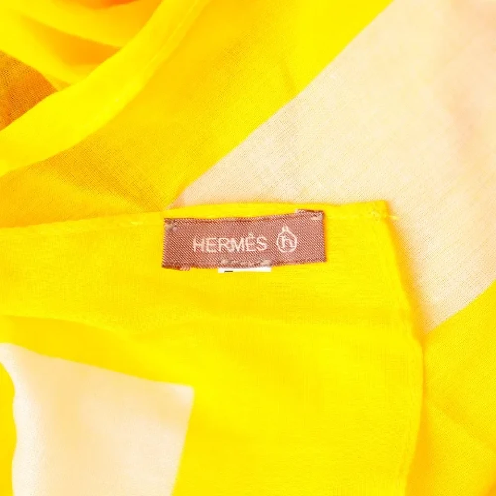 Hermès Vintage Pre-owned Silk tops Yellow Dames