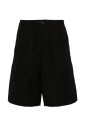 zwarte-cargo-shorts-met-logo-patch
