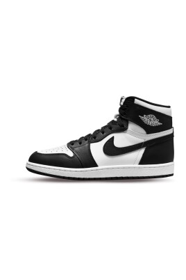 retro-high-black-white-sneakers