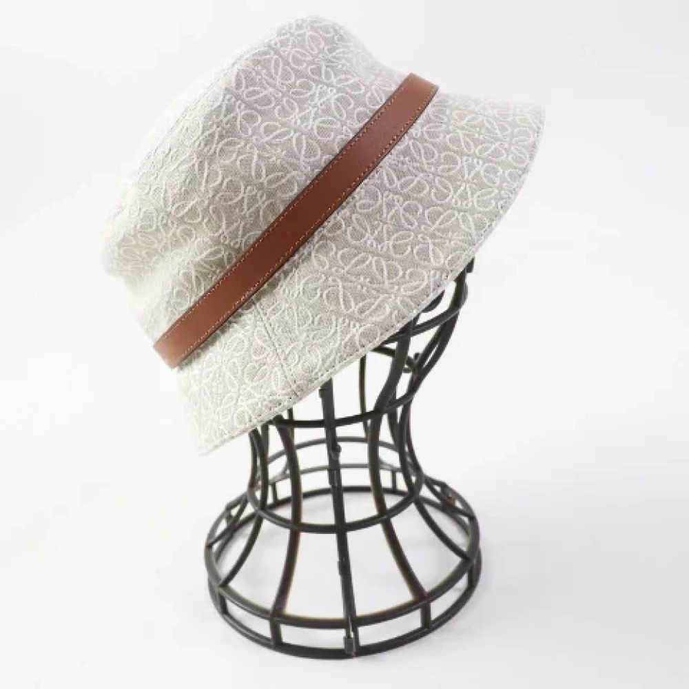 Loewe Pre-owned Cotton hats Beige Dames