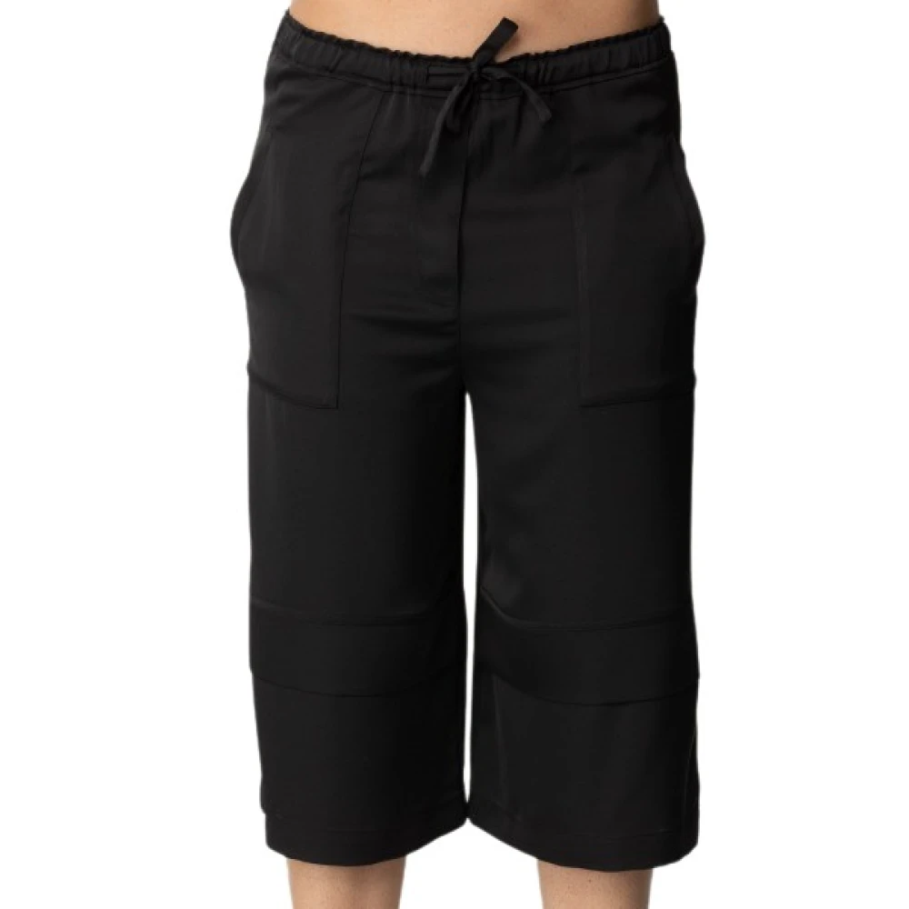 Pinko Stijlvolle Bermuda Shorts voor Vrouwen Black Dames