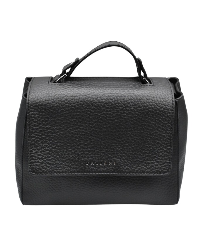 black-handbag-for-women