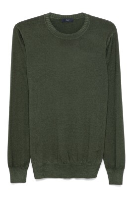 green-sweater-girocollo