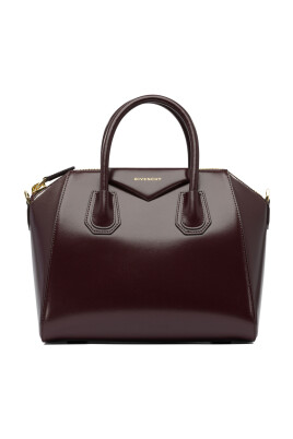 bordeaux-shoulder-bag-chic-accessory