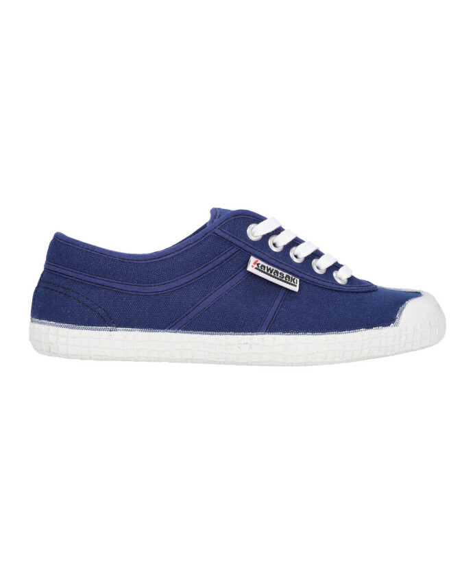 legende-canvas-sneakers