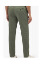 chinos-stretch-en-coton-style-militaire