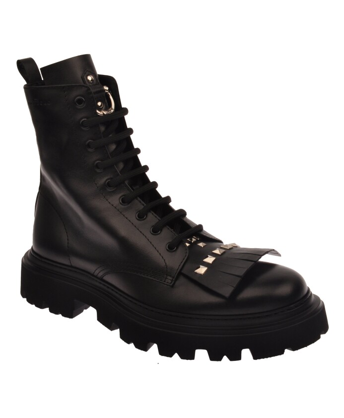 bottines-en-cuir-avec-detail-a-franges-et-clous