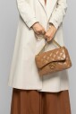 gewatteerde-crossbody-tas-met-gouden-ketting