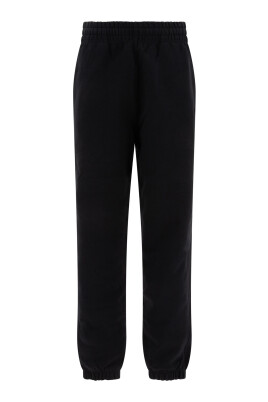 black-trousers-for-women