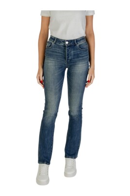 stylish-worn-out-effect-jeans