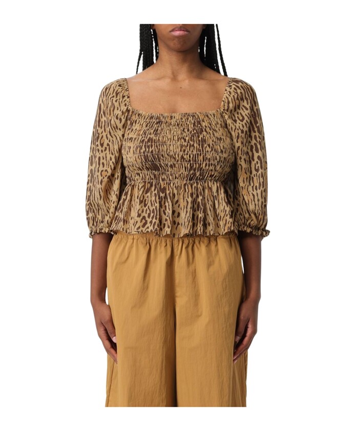 cape-tricotee-beige-a-ouverture-frontale