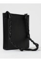 pochette-en-cuir-noir
