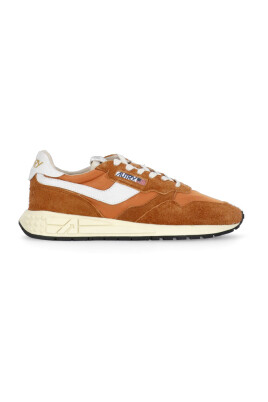 leather-sneakers-round-toe