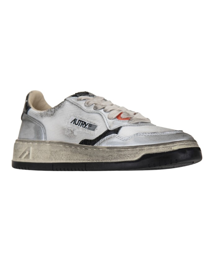 baskets-femme-a-lacets