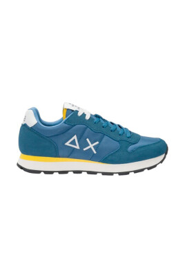 blue-avion-sneakers-minimalist-design-rubber-sole