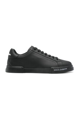 black-sneakers-luxury-style