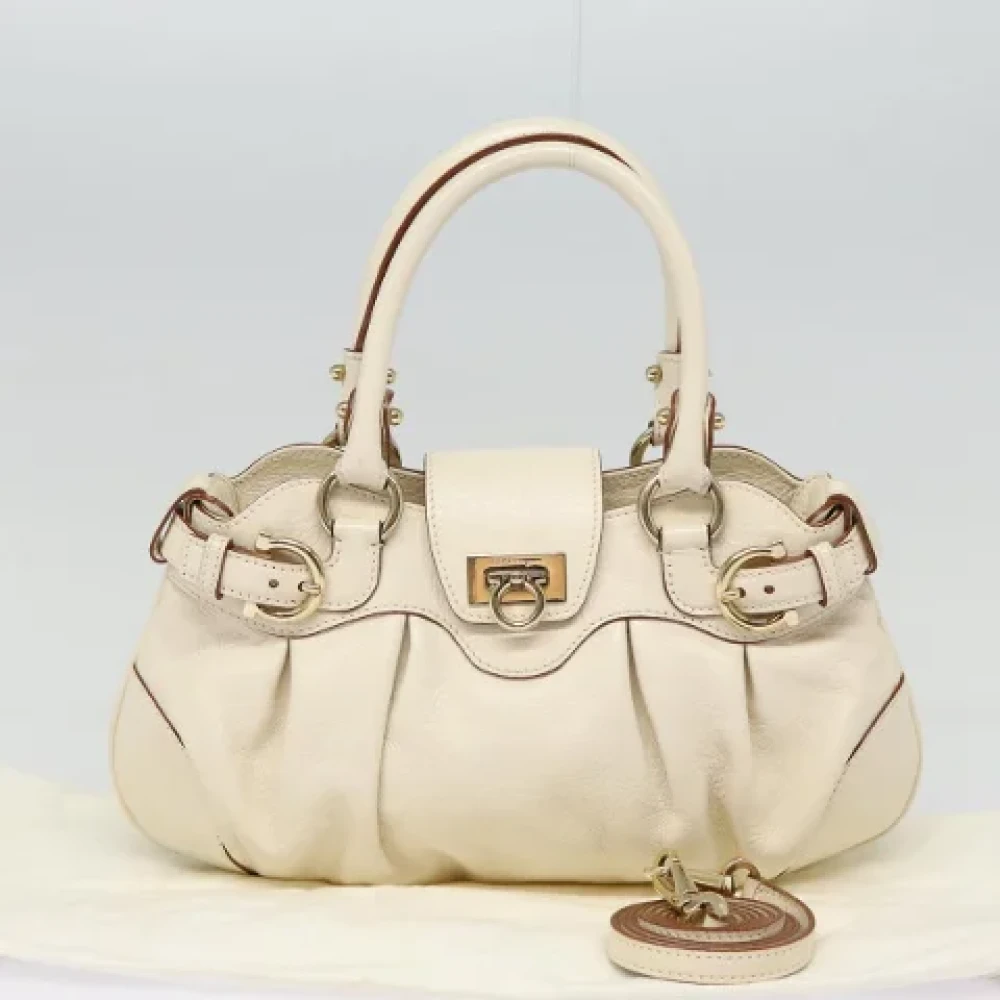 Salvatore Ferragamo Pre-owned Leather handbags White Dames