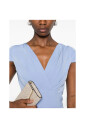 robe-bleu-bleuet-avec-encolure-en-v-et-manches-courtes
