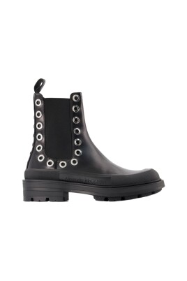 tread-slick-ankle-boots