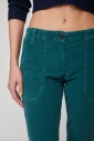 pantalon-en-velours-cotele-vert