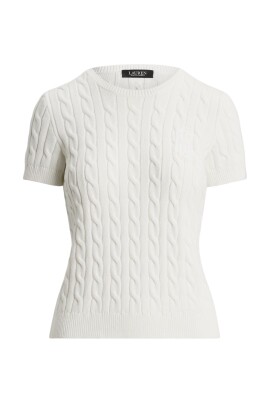 round-neck-knitwear