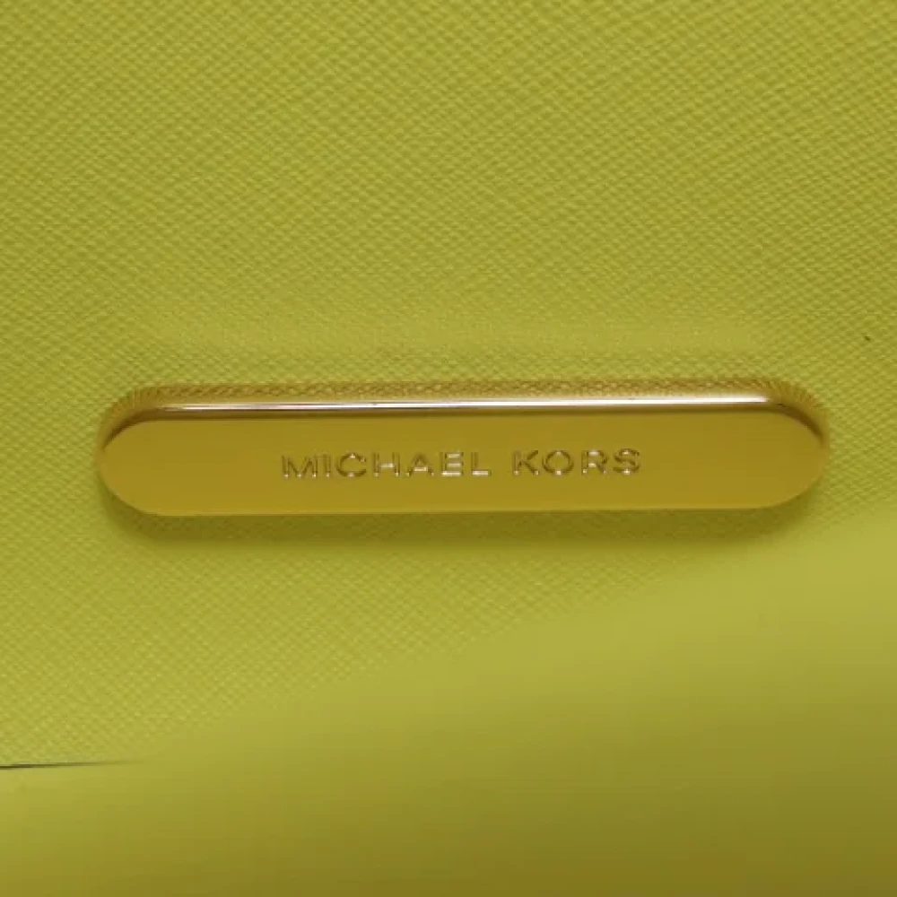 Michael Kors Pre-owned Leather handbags Yellow Dames