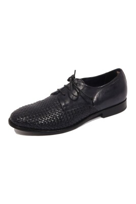vintage-leather-shoe-with-intreccio-style