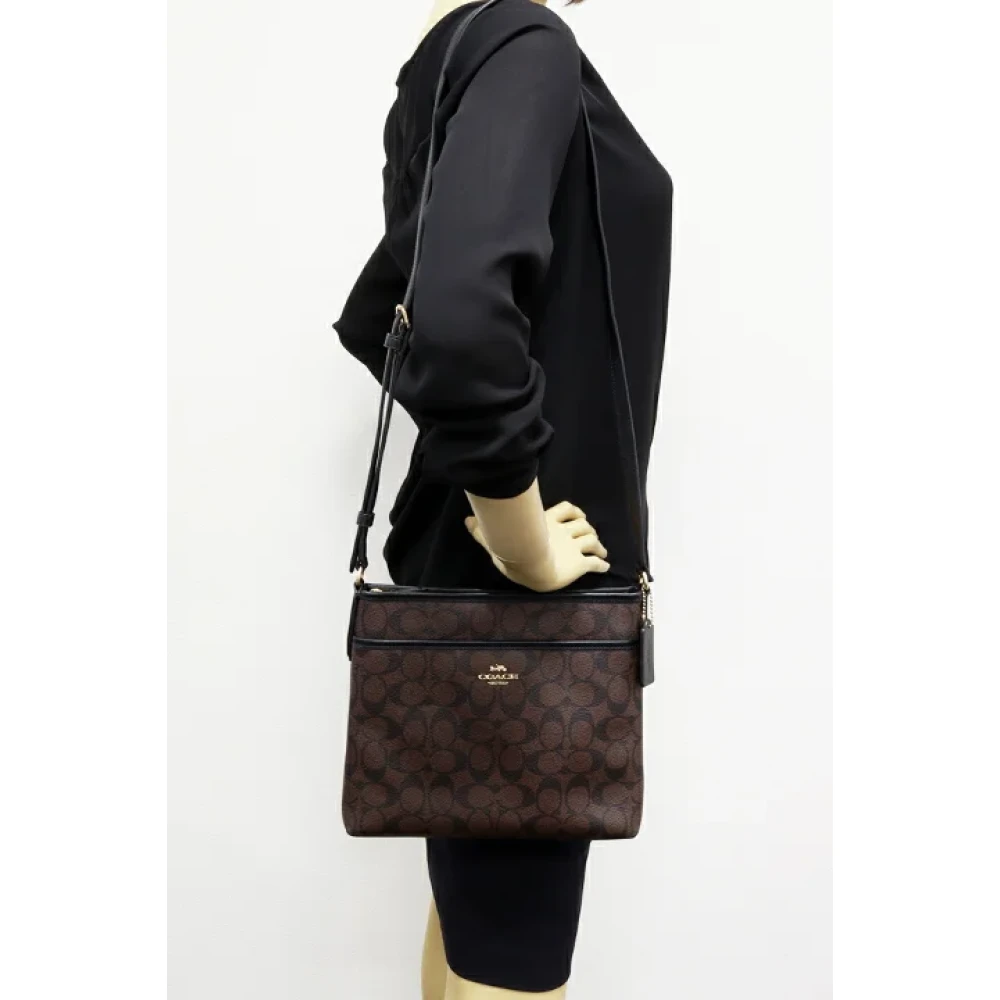 Coach Pre-owned Canvas shoulder-bags Brown Dames