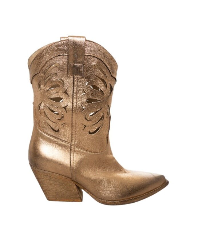 bottes-en-cuir-dore-texano-perfore
