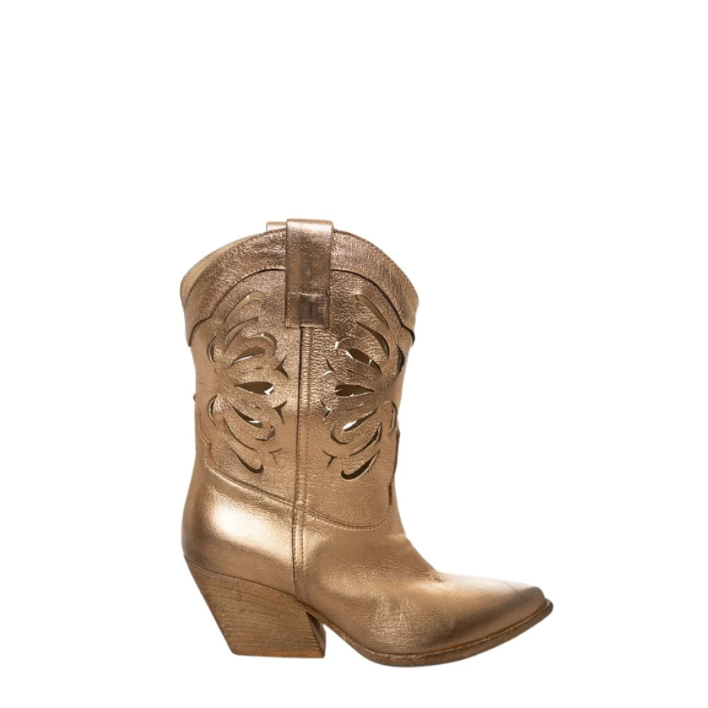 Shoes > Boots > Cowboy Boots - - Elena Iachi - Modalova