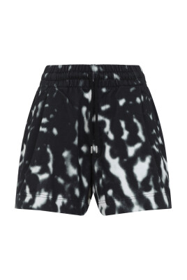 black-bermuda-shorts-chic-cotton