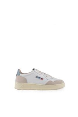 sneakers-basses-blanches-avec-accents-argentes