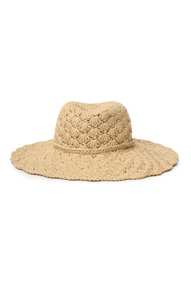 crocheted-beige-hat-with-braided-headband