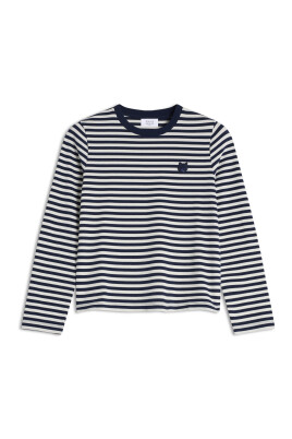 classic-navy-t-shirt-with-fox-patch